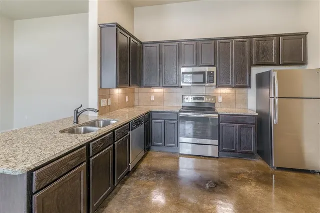 $1,650 | 153 Samuel Drive, Unit B, Buda, TX 78610