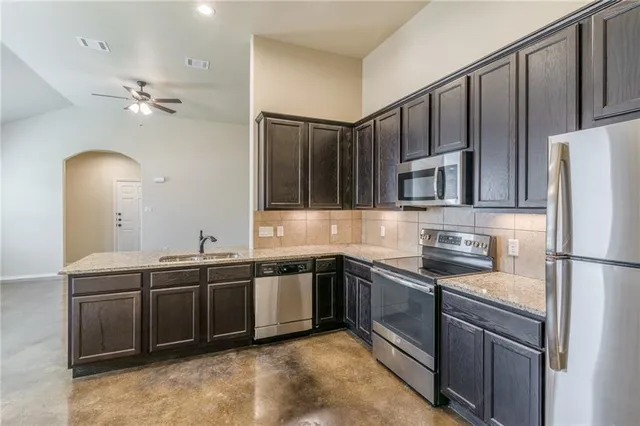 $1,650 | 153 Samuel Drive, Unit B, Buda, TX 78610