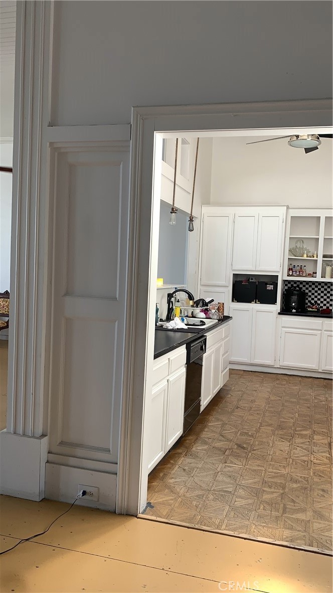 635 Main Street Red Bluff, CA 96080 - Photo 15 of 72 Kitchen