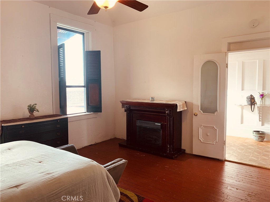 635 Main Street Red Bluff, CA 96080 - Photo 36 of 72 master bedroom