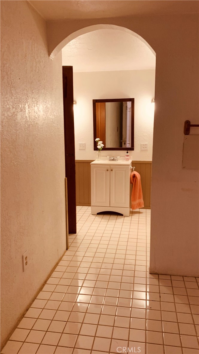 635 Main Street Red Bluff, CA 96080 - Photo 43 of 72 bathroom