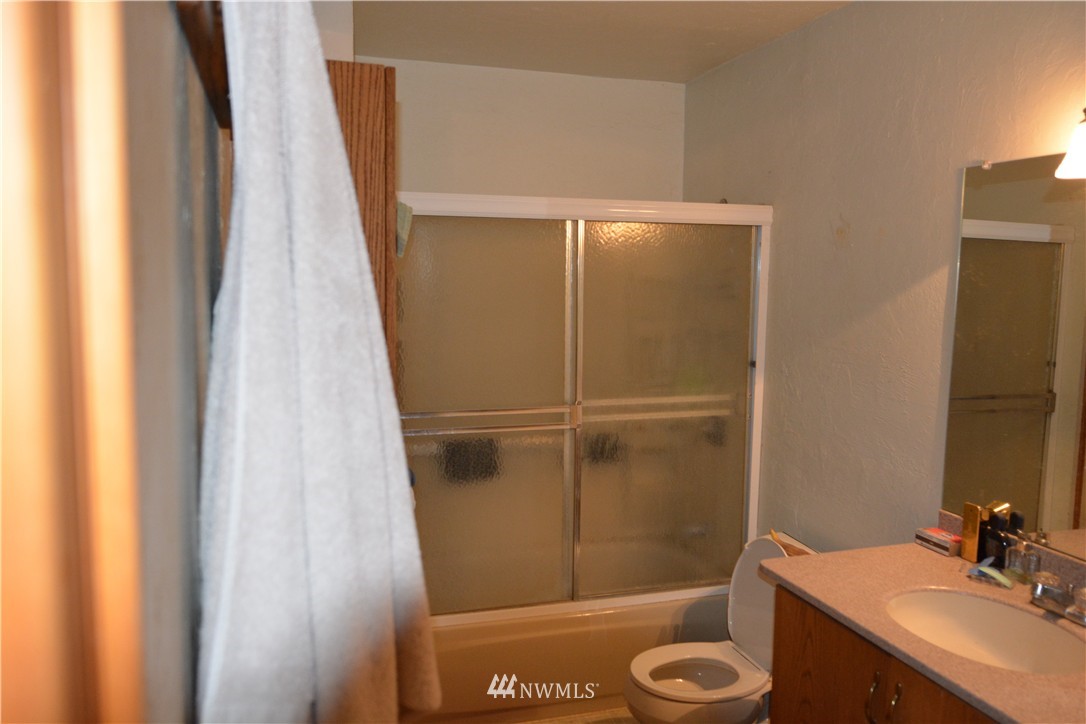 123 Echo Valley Road Chelan, WA 98816 - Photo 12 of 14 Gallery Image 12