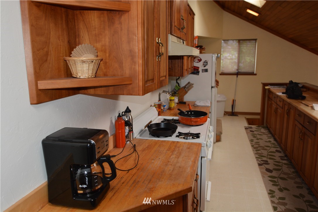 123 Echo Valley Road Chelan, WA 98816 - Photo 8 of 14 Gallery Image 8