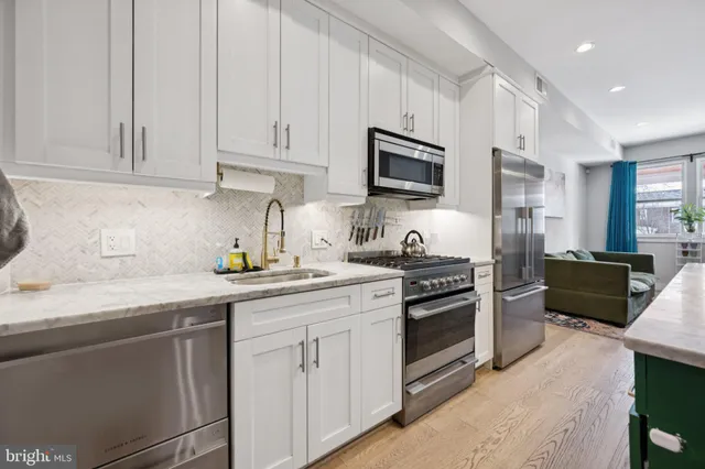 $2,900 | 1636 Trinidad Avenue Northeast, Unit 2, Washington, DC 20002