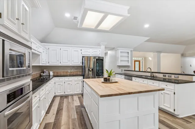 $4,800 | 23818 Pin Oak Drive, Spring, TX 77389