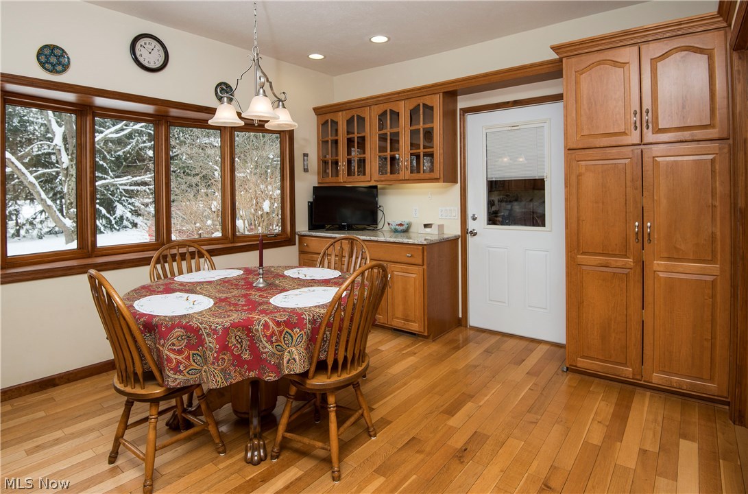 7844 Kinsman Road Novelty, OH 44072 - Photo 9 of 27 Alternate view of the kitchen.