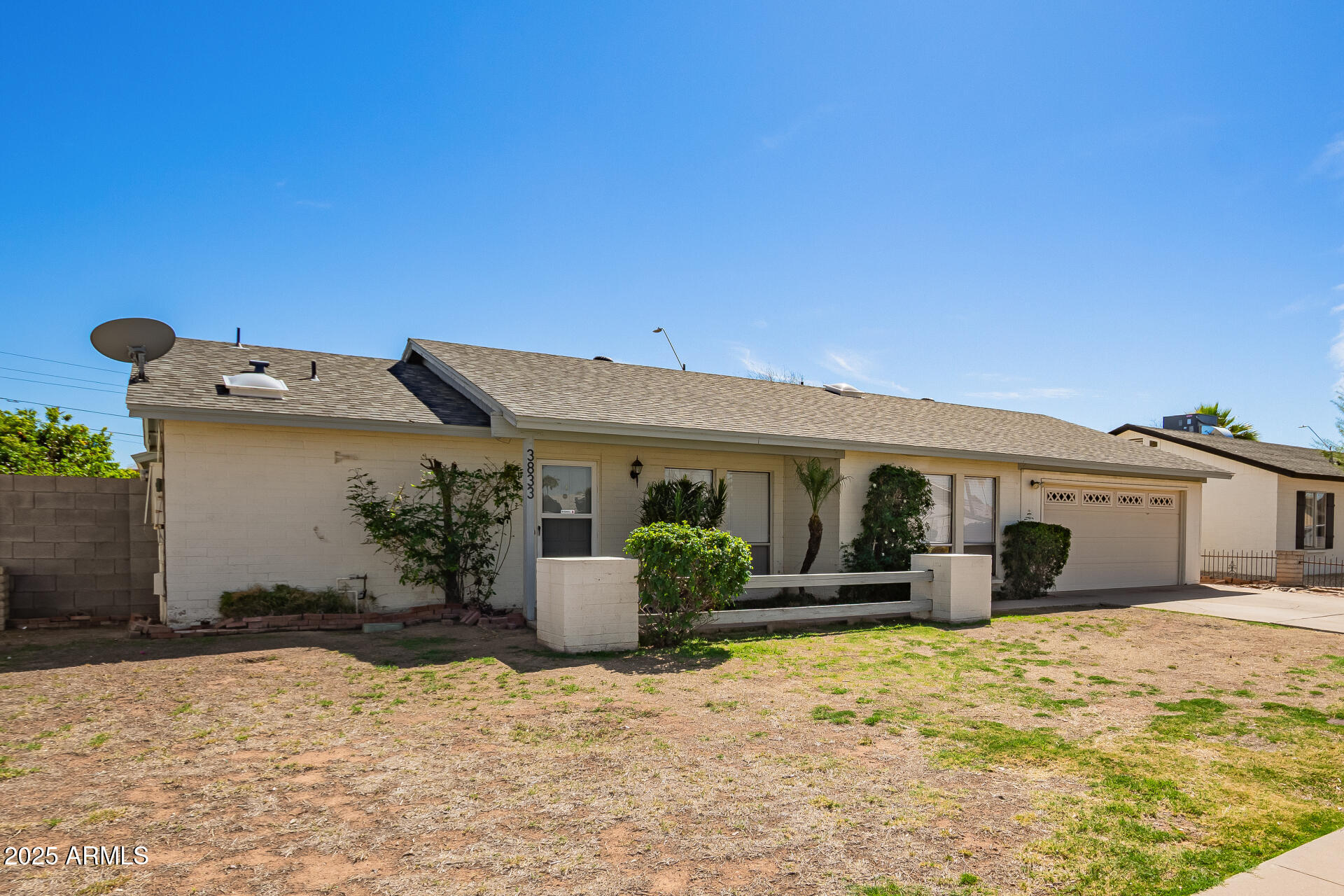 3833 East Wethersfield Road Phoenix, AZ 85032 - Photo 4 of 32 04 - Wethersfield