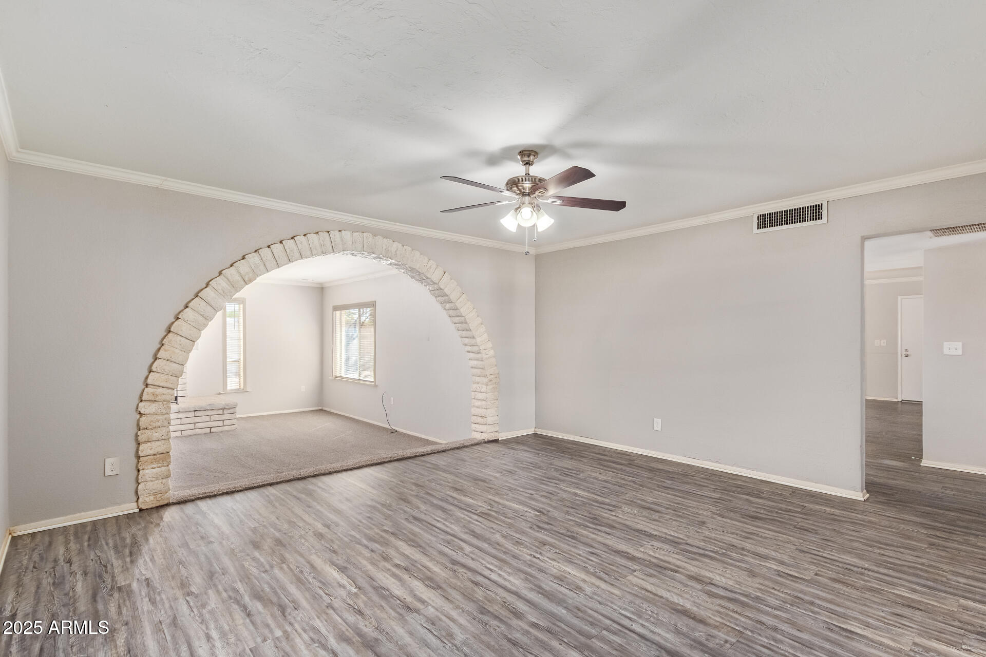 3833 East Wethersfield Road Phoenix, AZ 85032 - Photo 7 of 32 09 - Wethersfield