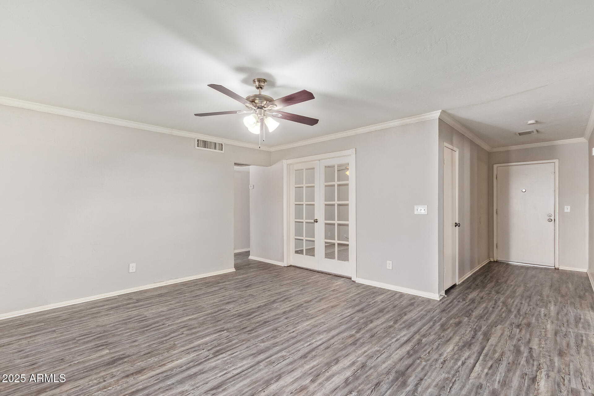 3833 East Wethersfield Road Phoenix, AZ 85032 - Photo 8 of 32 10 - Wethersfield