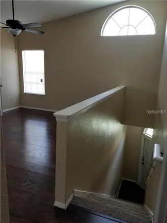 a view of empty room with window