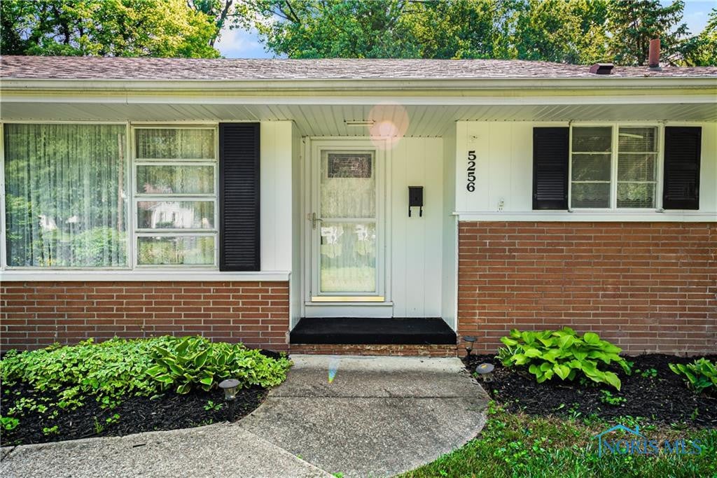 5256 Rowland Road Toledo, OH 43613 - Photo 2 of 31 Gallery Image 2