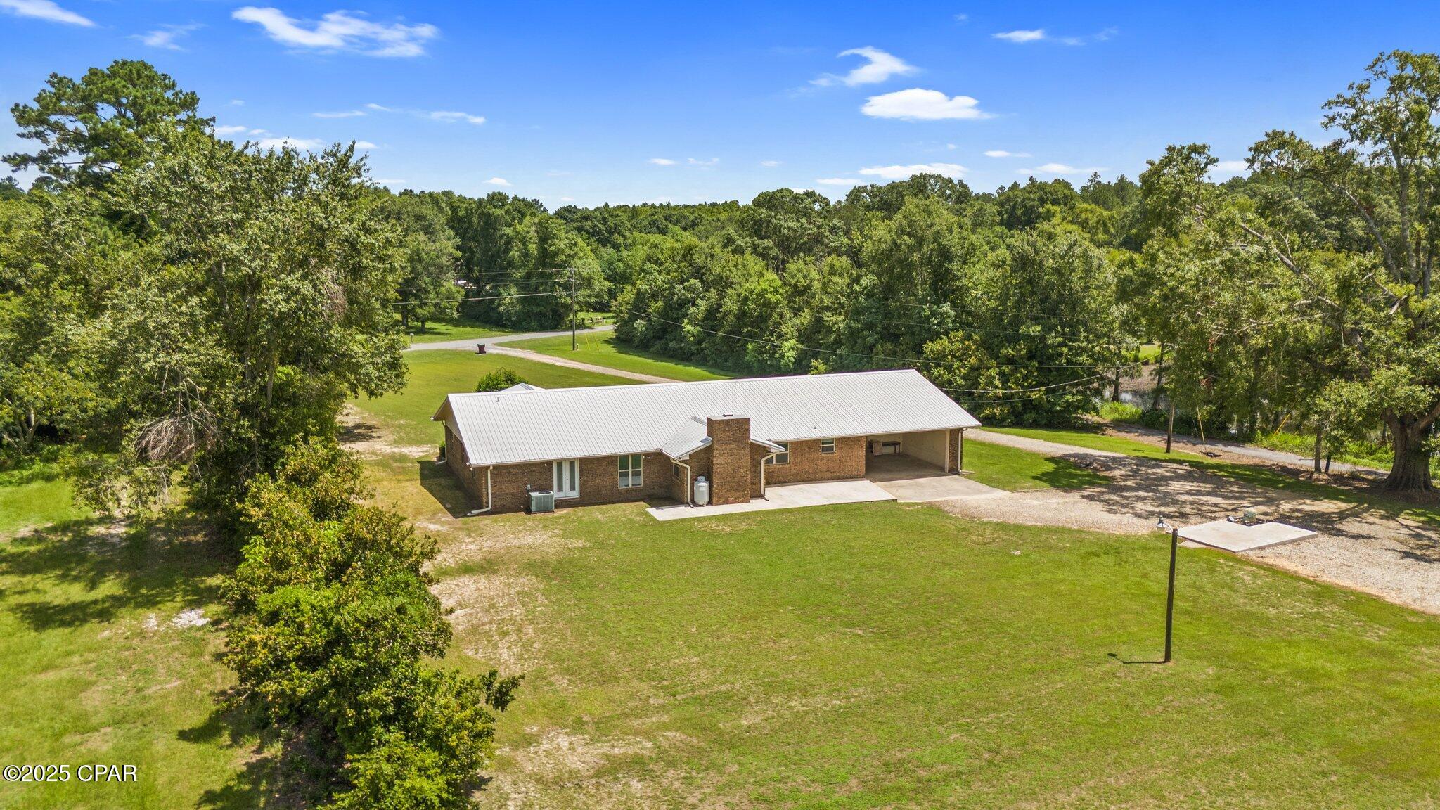 963 Everett Road Graceville, FL 32440 - Photo 7 of 36