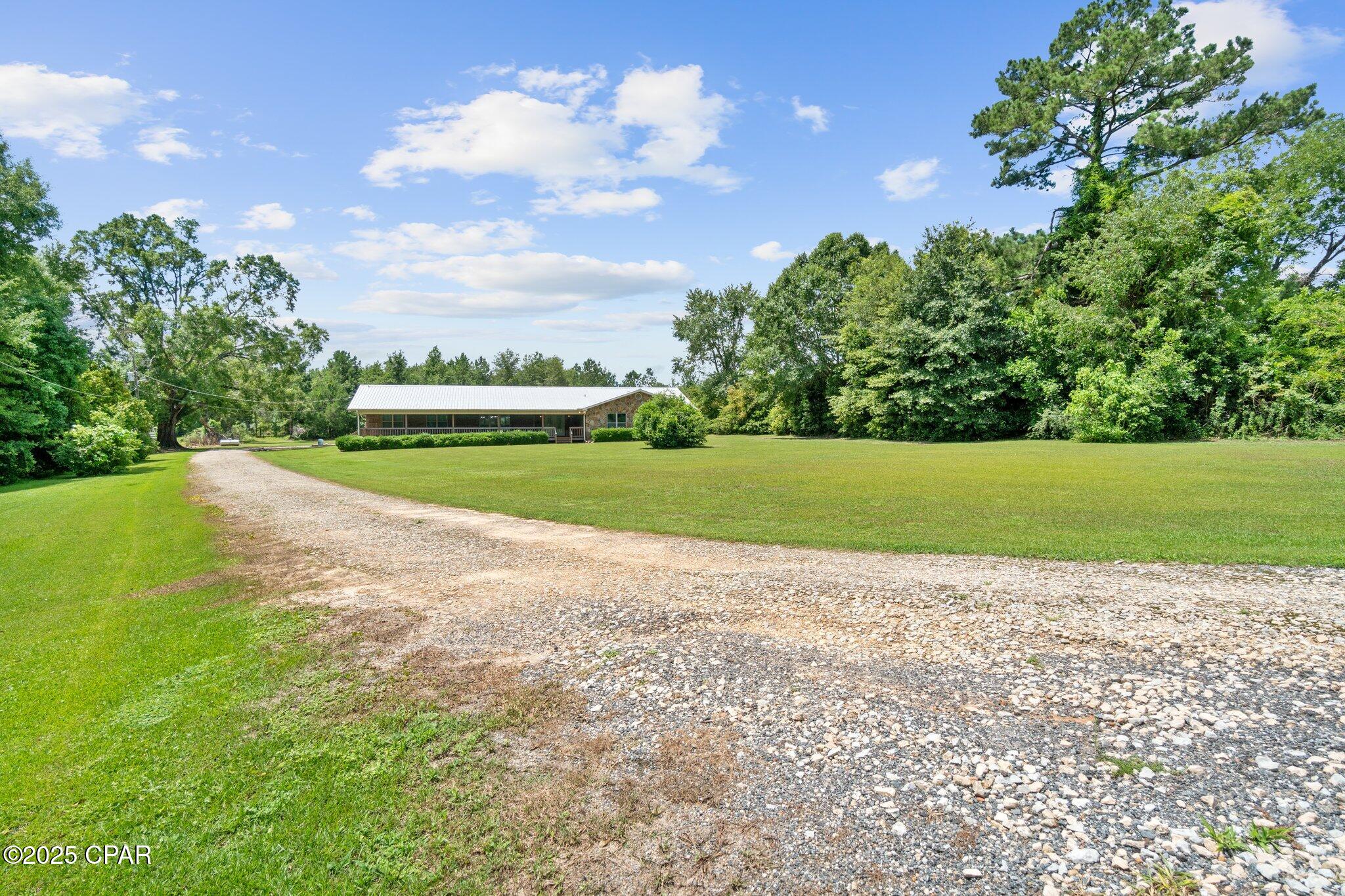 963 Everett Road Graceville, FL 32440 - Photo 8 of 36