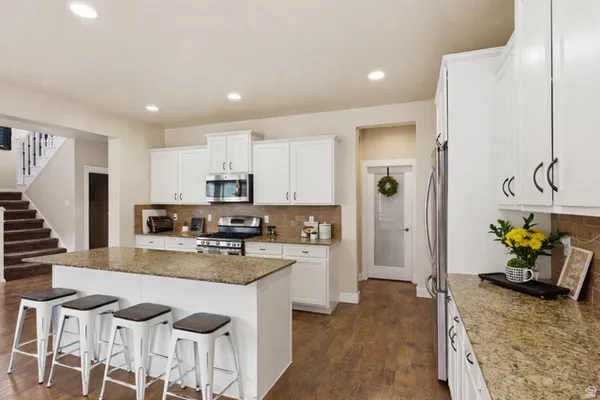 $950,000 | 1497 Meadow Glen Drive, Riverton, UT 84065