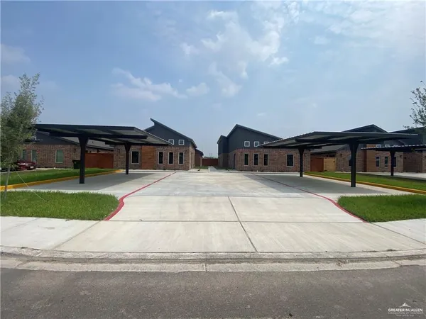 $1,050 | 904 Hidden Hills St Mission, Unit 1, Mission, TX 78572