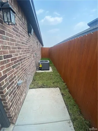 $1,050 | 904 Hidden Hills St Mission, Unit 1, Mission, TX 78572