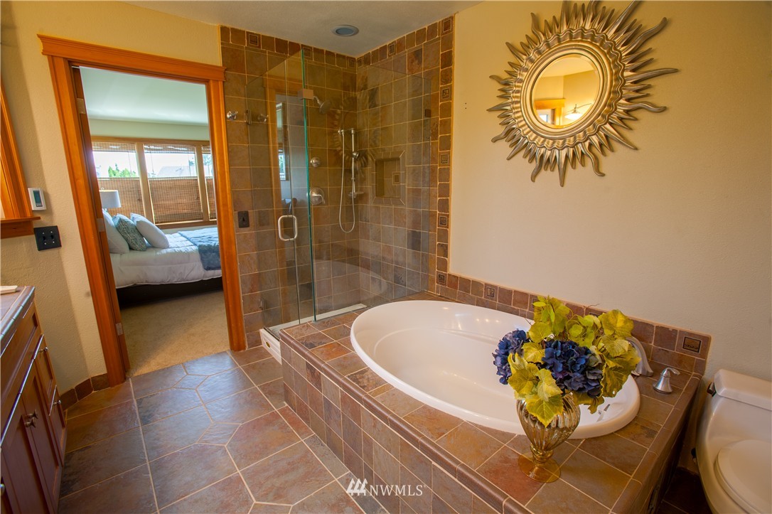 219 237th Place Southwest Bothell, WA 98021 - Photo 11 of 20
