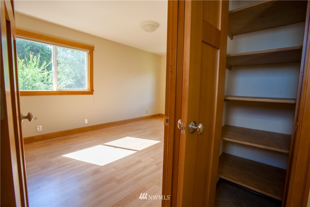 219 237th Place Southwest Bothell, WA 98021 - Photo 14 of 20