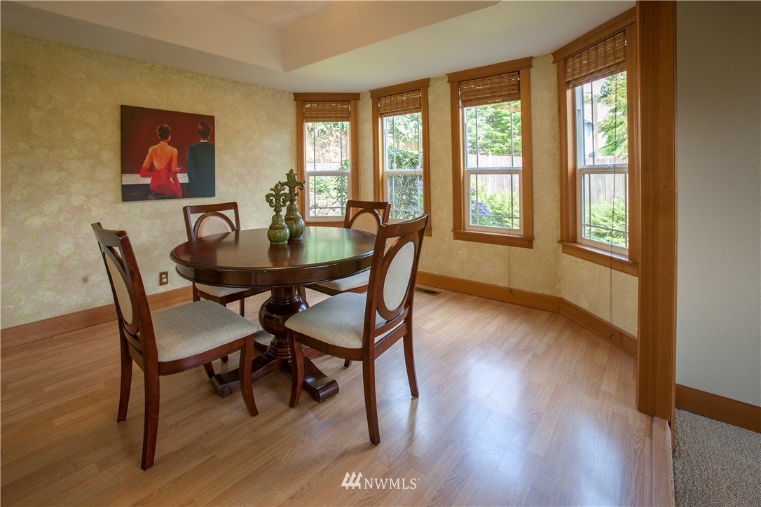 219 237th Place Southwest Bothell, WA 98021 - Photo 4 of 20