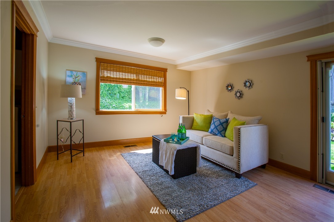 219 237th Place Southwest Bothell, WA 98021 - Photo 5 of 20