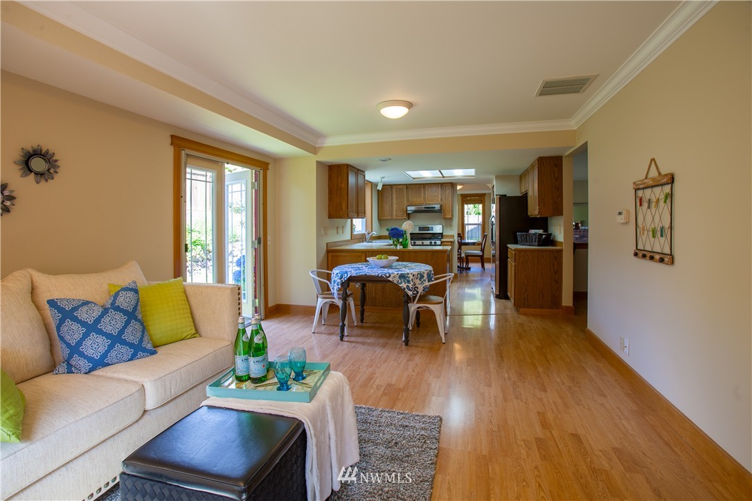 219 237th Place Southwest Bothell, WA 98021 - Photo 6 of 20