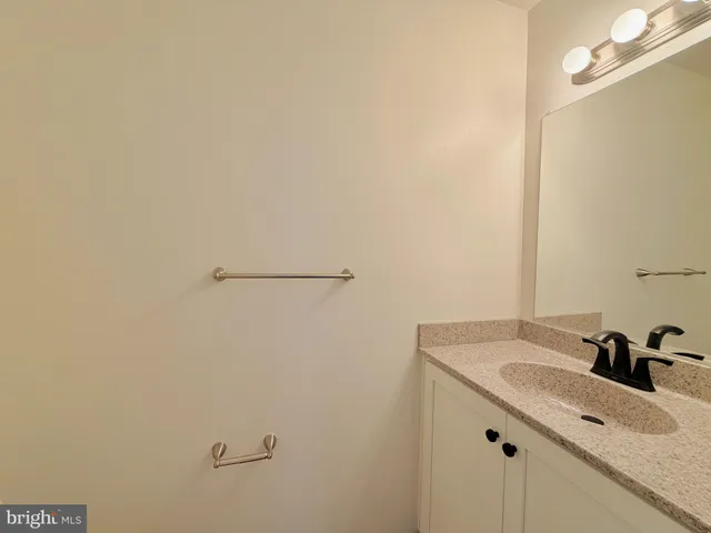 $3,000 | 6160 Majors Lane, Columbia, MD 21045