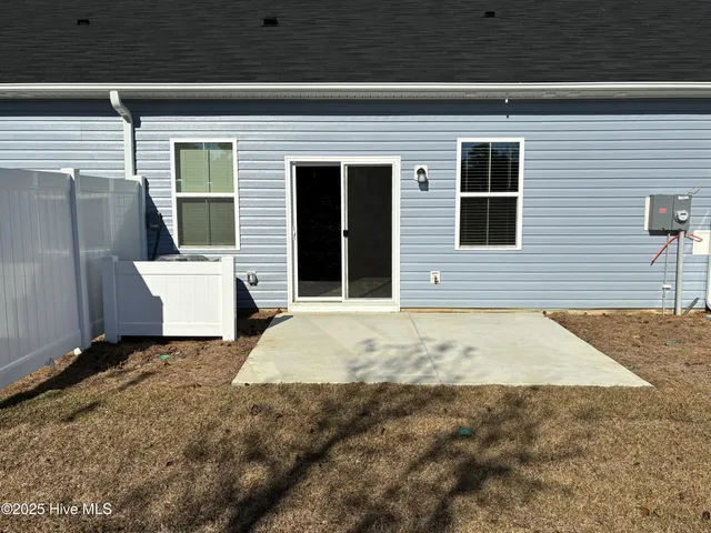 $1,800 | 2045 Wild Indigo Circle Northwest, Calabash, NC 28467