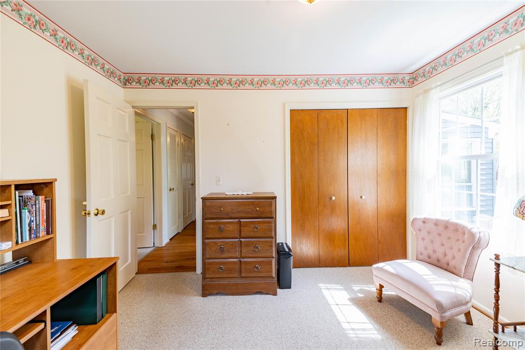 27758 Johnson Road Grosse Ile, MI 48138 - Photo 13 of 49