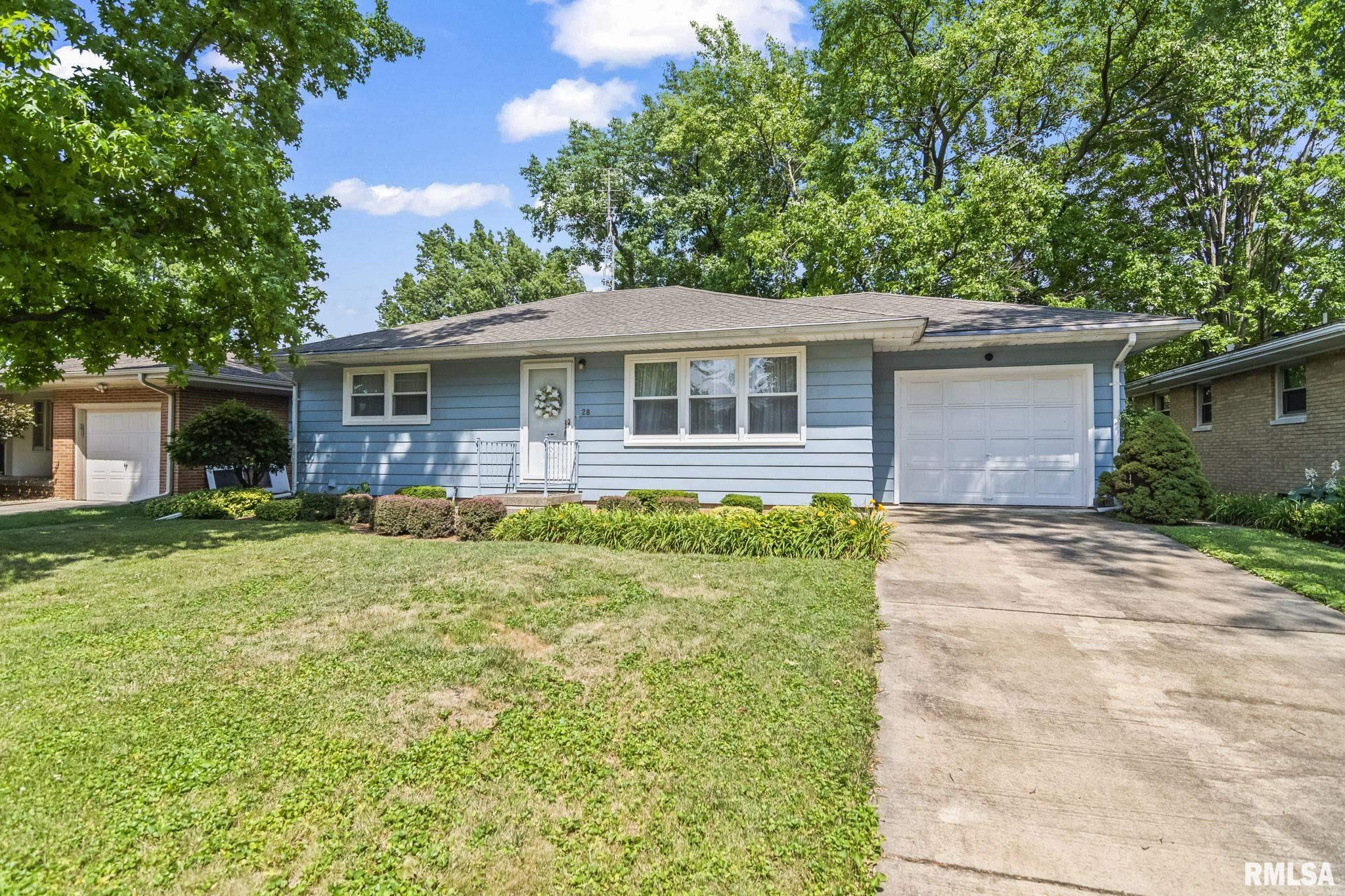 28 Longbow Lane Springfield, IL 62704 - Photo 1 of 33