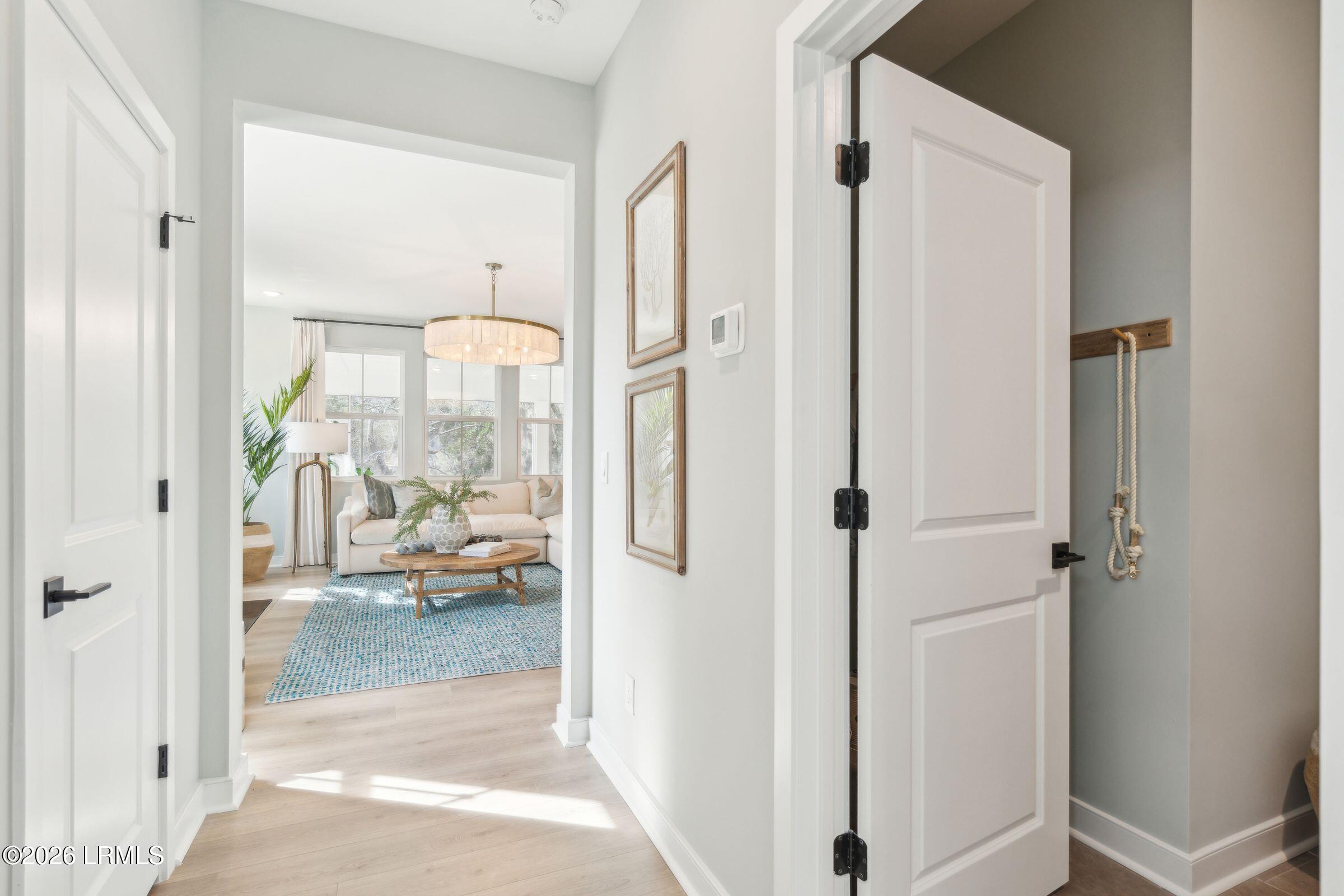 160 Secession Drive Beaufort, SC 29907 - Photo 3 of 34 36MiddleIslandSt-KeenEyeMarketing-009