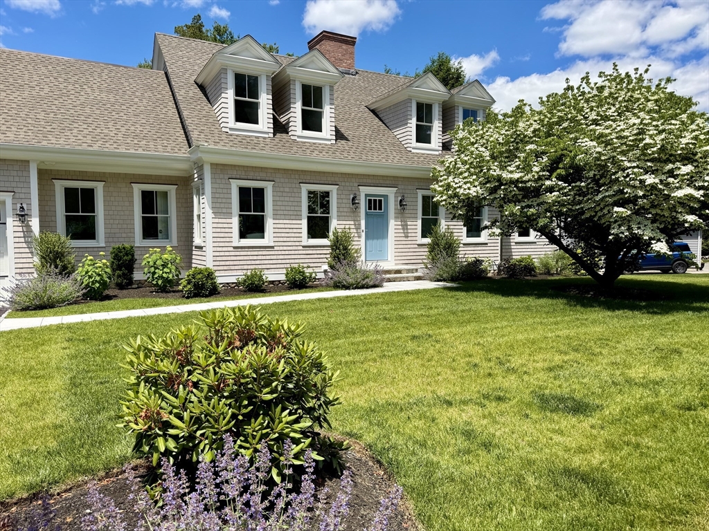 6 Revolutionary Road Lexington, MA 02421 - Photo 2 of 35