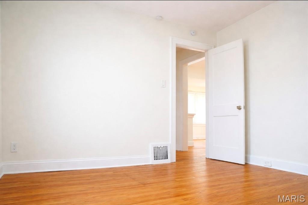 3207 Elsworth Place Bel-Ridge, MO 63121 - Photo 12 of 16