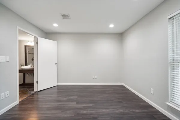 $2,900 | 768 Worthshire Street, Houston, TX 77008