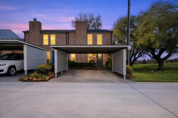 $2,900 | 768 Worthshire Street, Houston, TX 77008