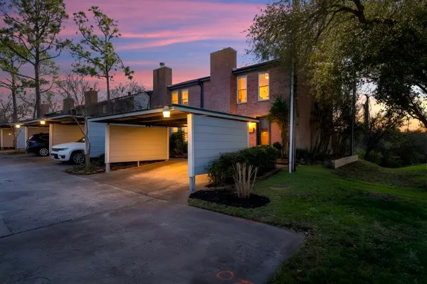 $2,900 | 768 Worthshire Street, Houston, TX 77008