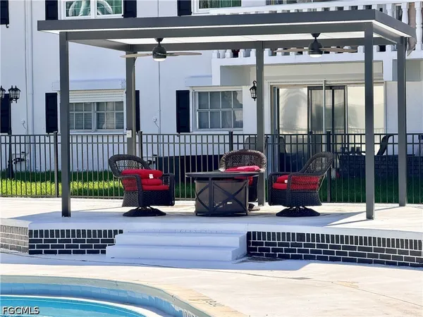 $985 | 3706 Broadway, Unit 5, Fort Myers, FL 33901