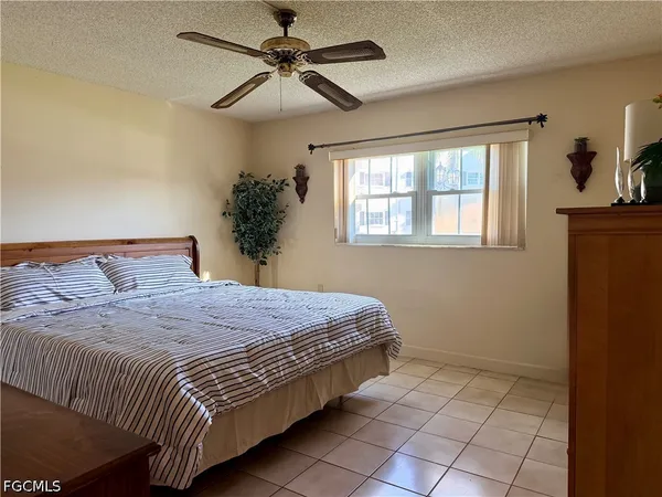 $985 | 3706 Broadway, Unit 5, Fort Myers, FL 33901