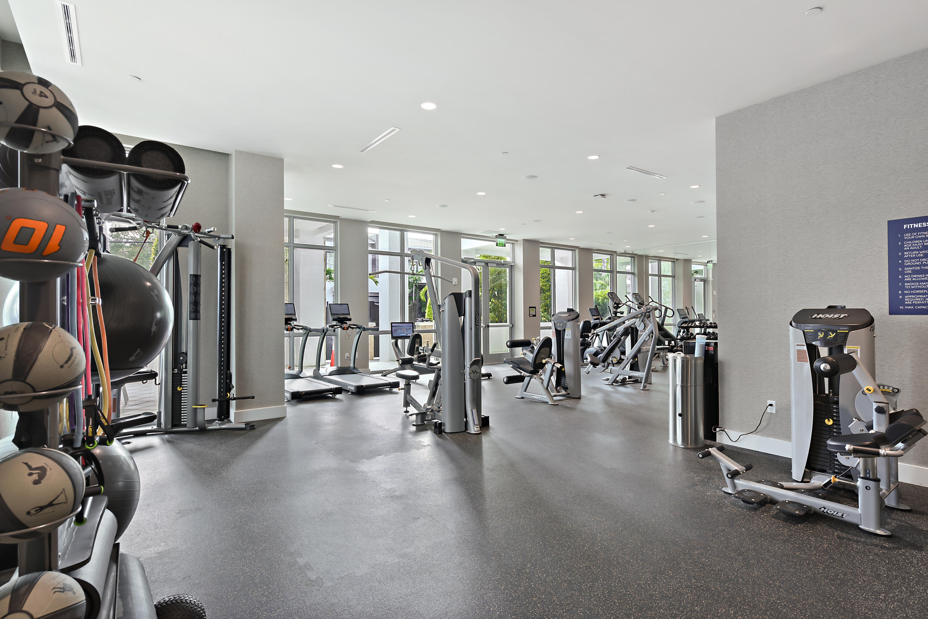 485 East Royal Palm Road, Unit 403 Boca Raton, FL 33432 - Photo 32 of 74 a view of a room with gym equipment