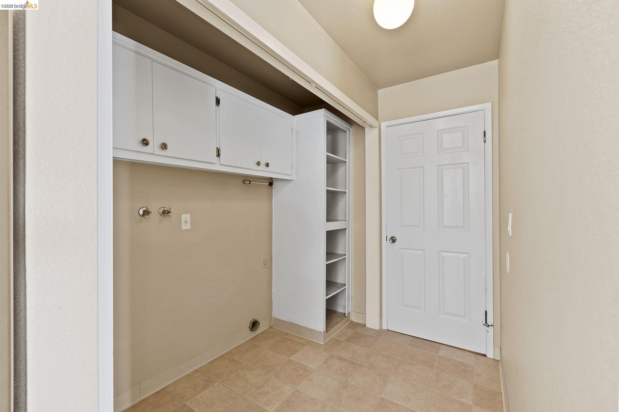 1147 Willow Lake Road Discovery Bay, CA 94505 - Photo 25 of 59 a view of an empty room