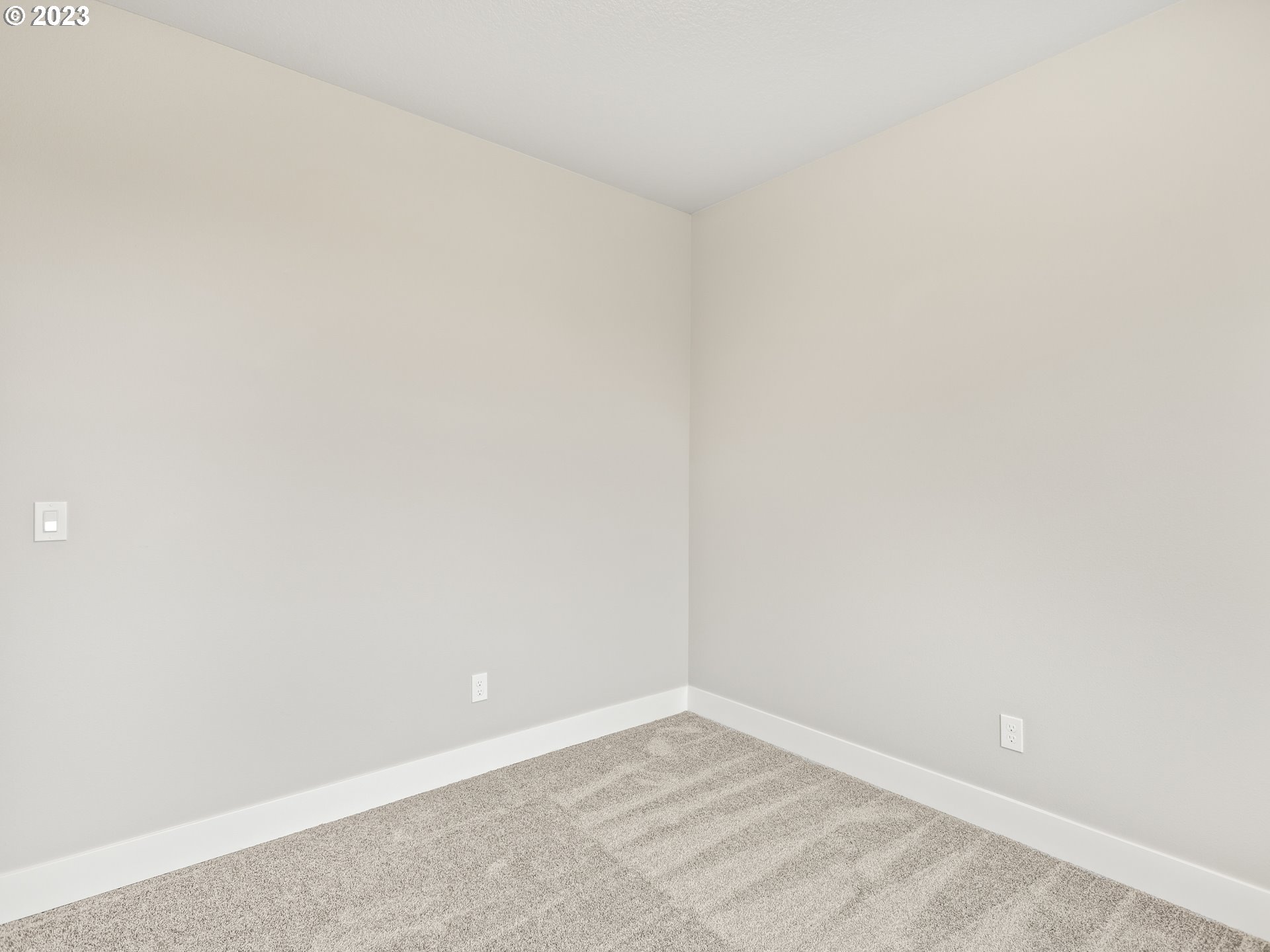 652 Northeast Pinebreak Drive Estacada, OR 97023 - Photo 24 of 40 a view of an empty room