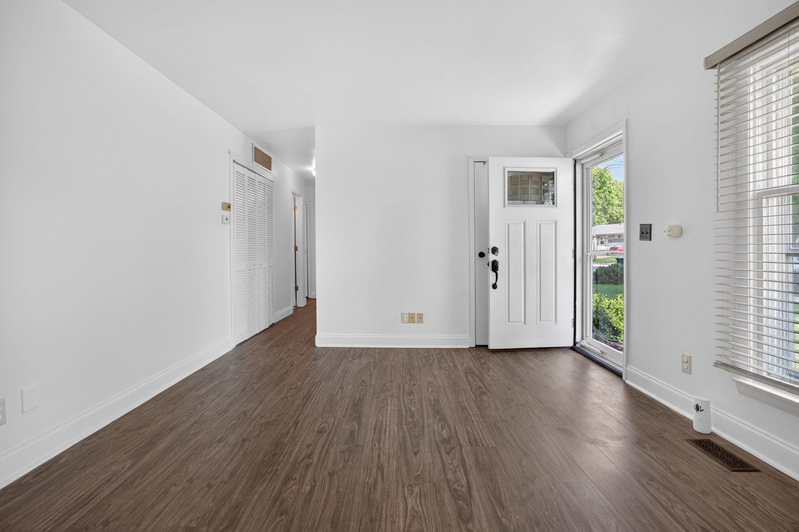 1411 Dillon Drive Normal, IL 61761 - Photo 7 of 35