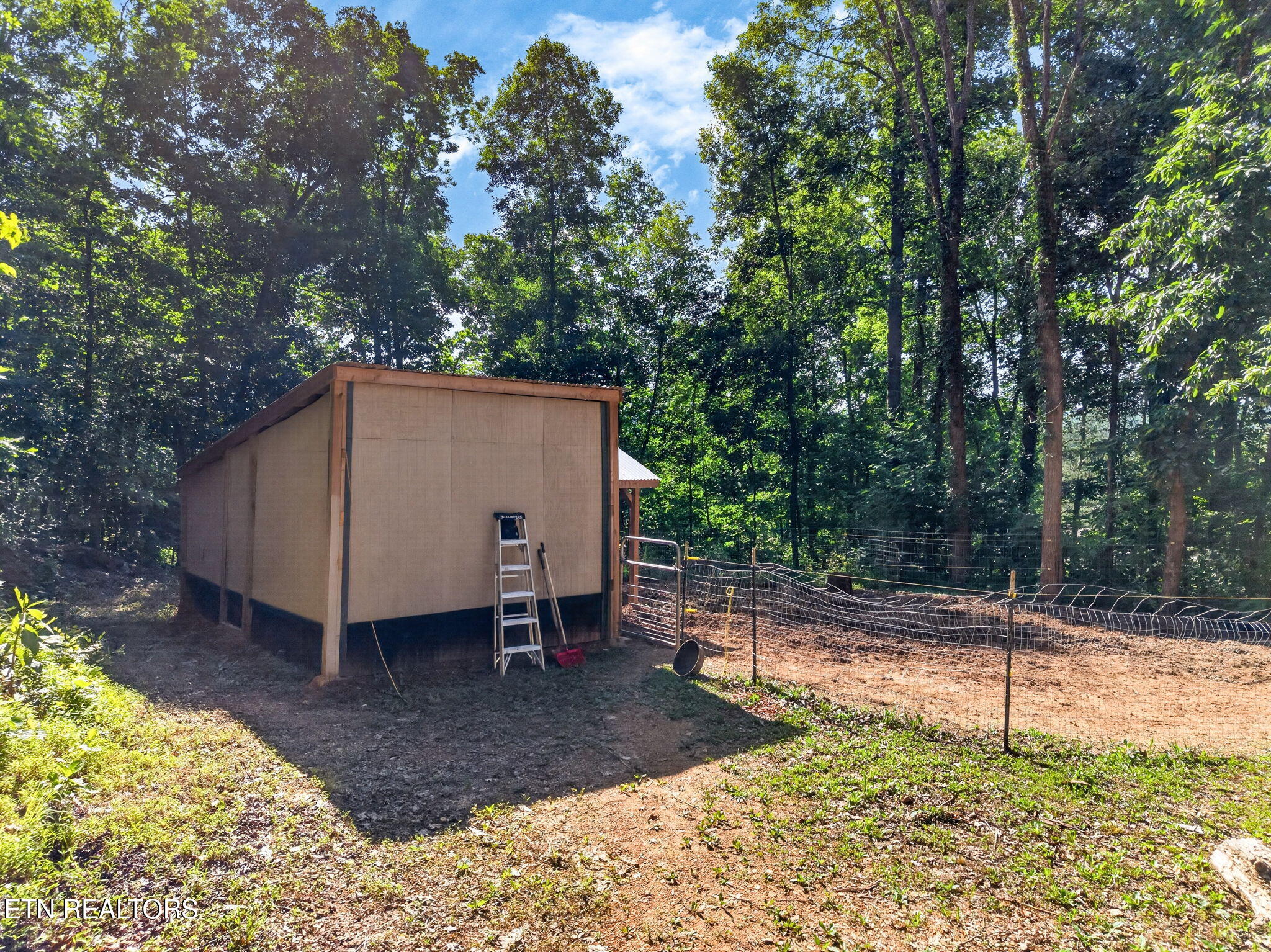 511 Lower River Road Decatur, TN 37322 - Photo 46 of 51 Chicken Coop/Stable