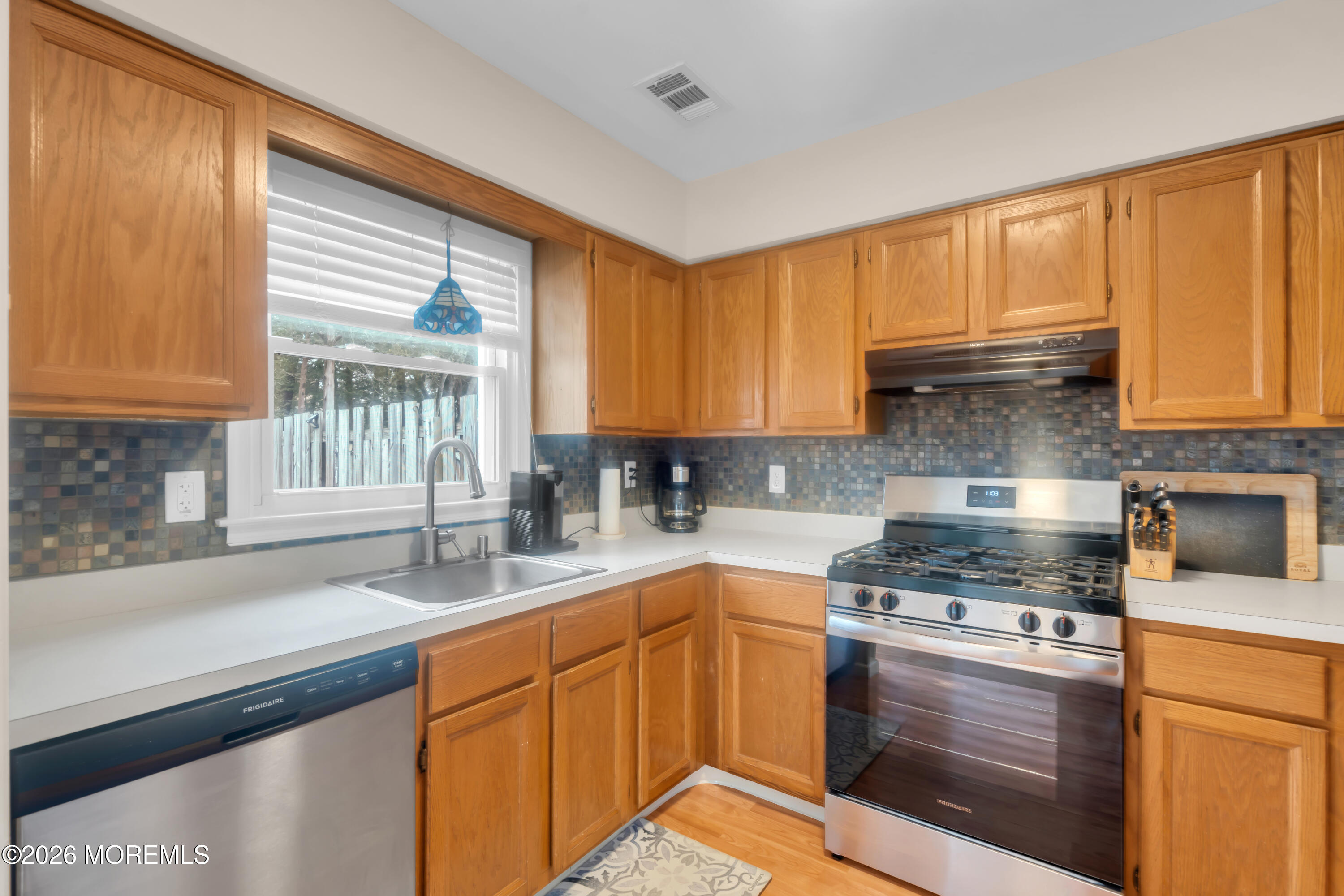 30 Shilling Way Jackson, NJ 08527 - Photo 6 of 28 DSC03342