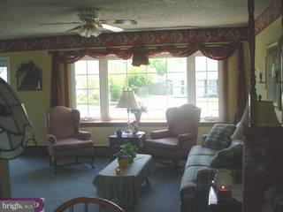 14 Mintleaf Road Levittown, PA 19056 - Photo 4 of 6 Gallery Image 4