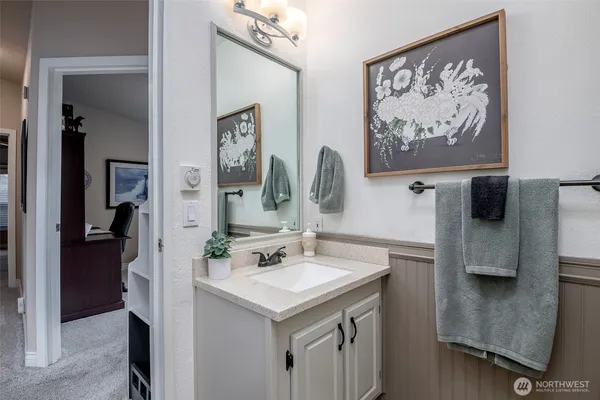 $180,000 | 15216 122nd Avenue East, Unit 3, Puyallup, WA 98374