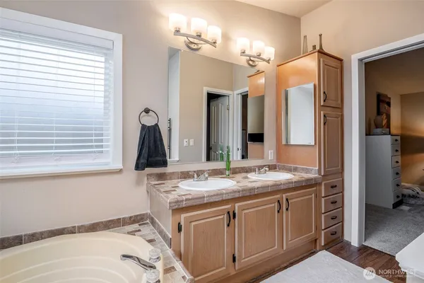 $180,000 | 15216 122nd Avenue East, Unit 3, Puyallup, WA 98374