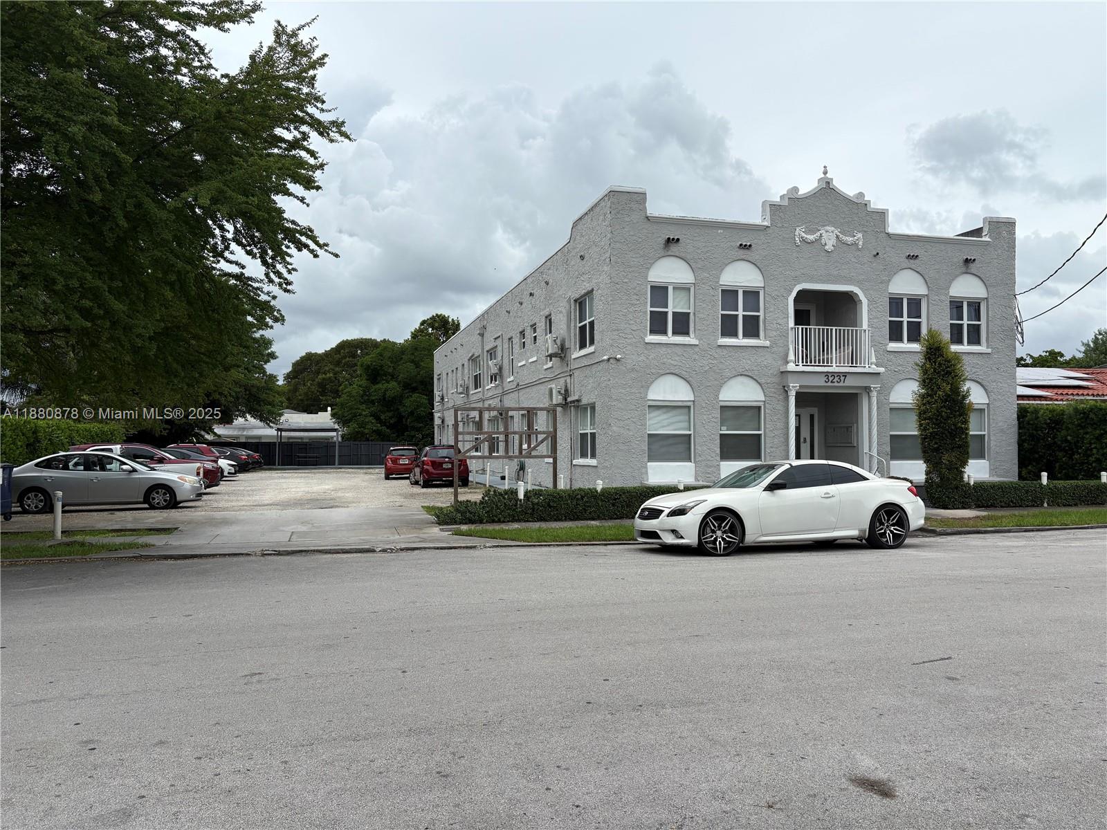 3237 Southwest 4th Street, Unit 8 Miami, FL 33135 - Photo 10 of 12