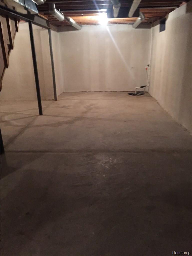 3773 Crooks Road Rochester, MI 48309 - Photo 13 of 28 Basement