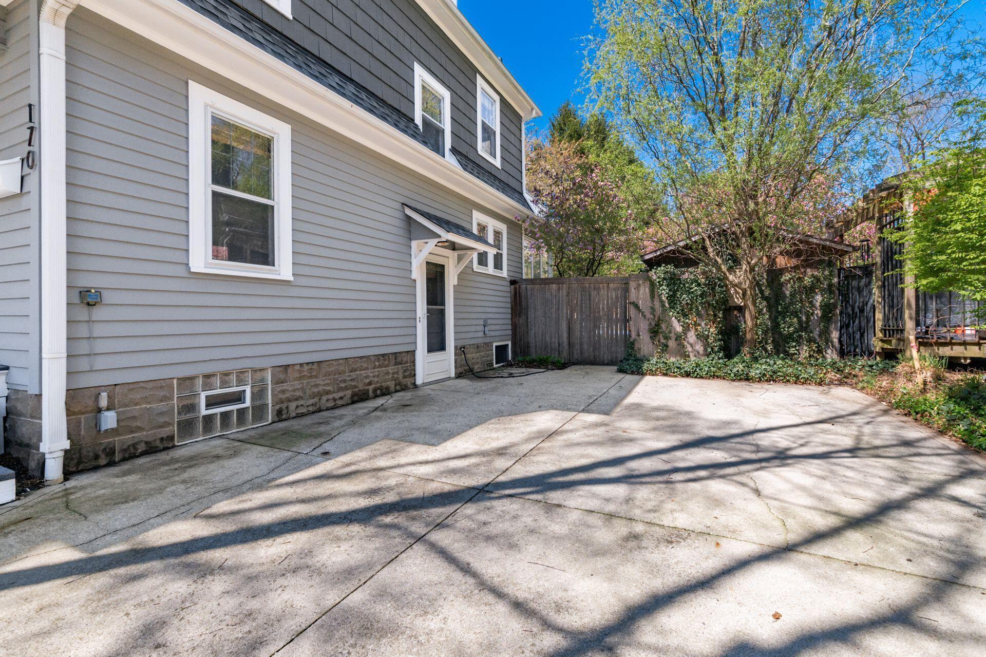170 Winthrop Road Columbus, OH 43214 - Photo 40 of 41 051_ Rd Columbus OH 43214 USA