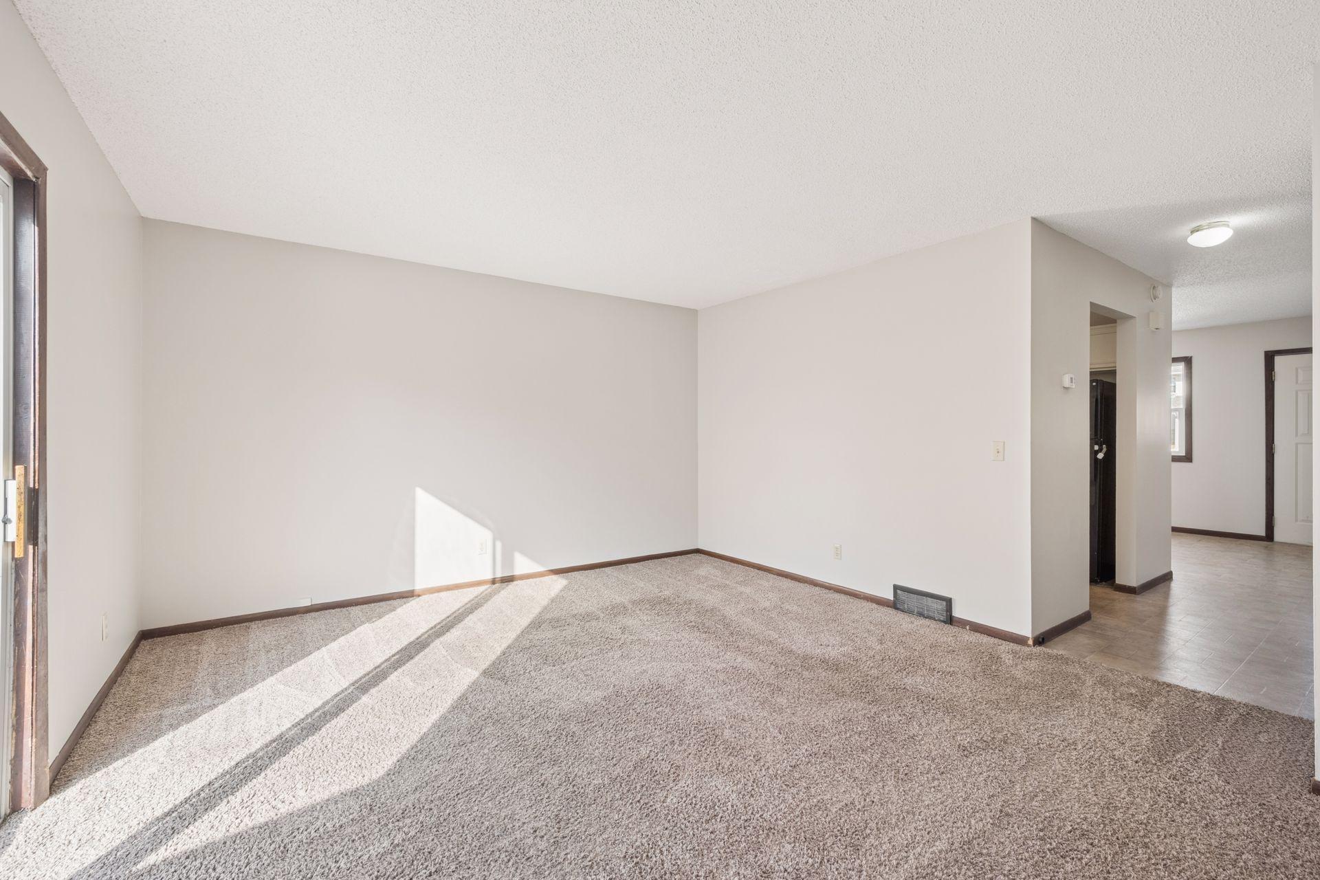 919 Ridge Drive Southeast St. Michael, MN 55376 - Photo 8 of 29